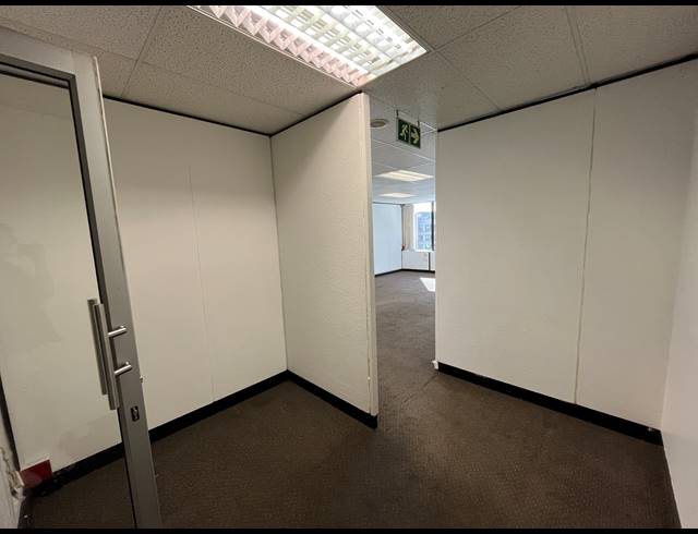 62M² OFFICE TO LET IN CAPE TOWN CITY CENTRE